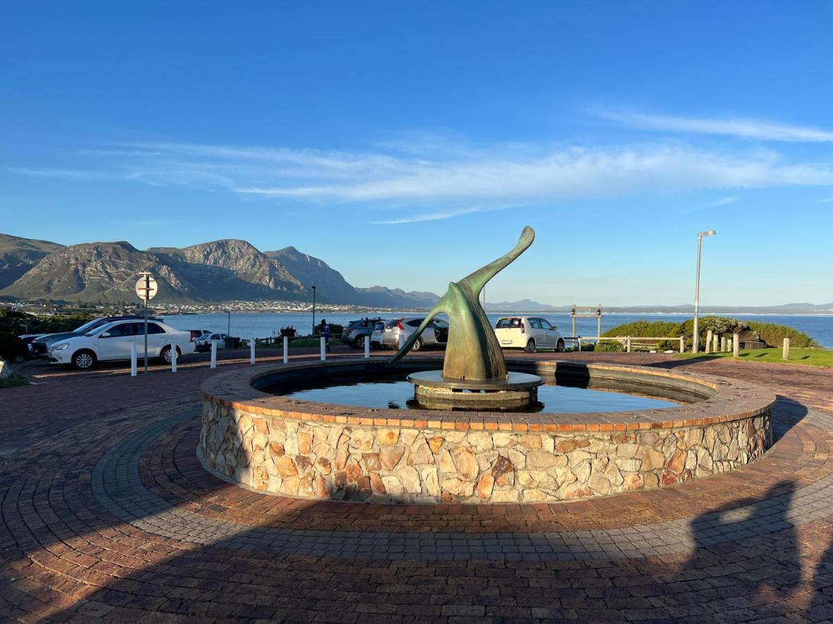 Hermanus Waterfront Apartment No 17 Buitenkant foto